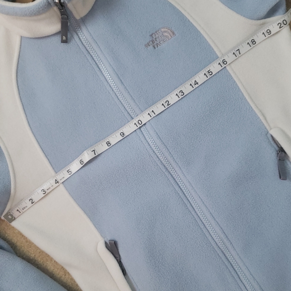 The North Face powder blue full zip- fleece - Picture 3 of 8